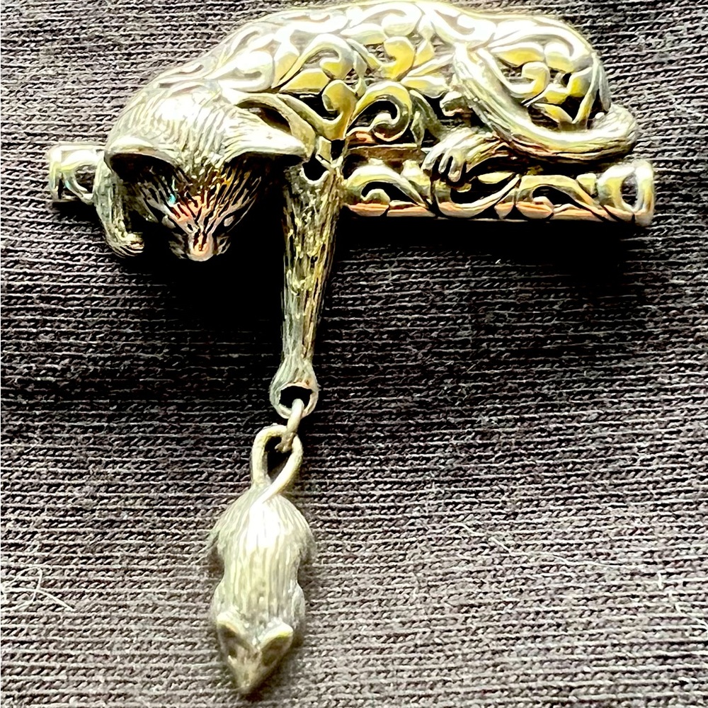 Vintage sterling silver cat & mouse brooch pin